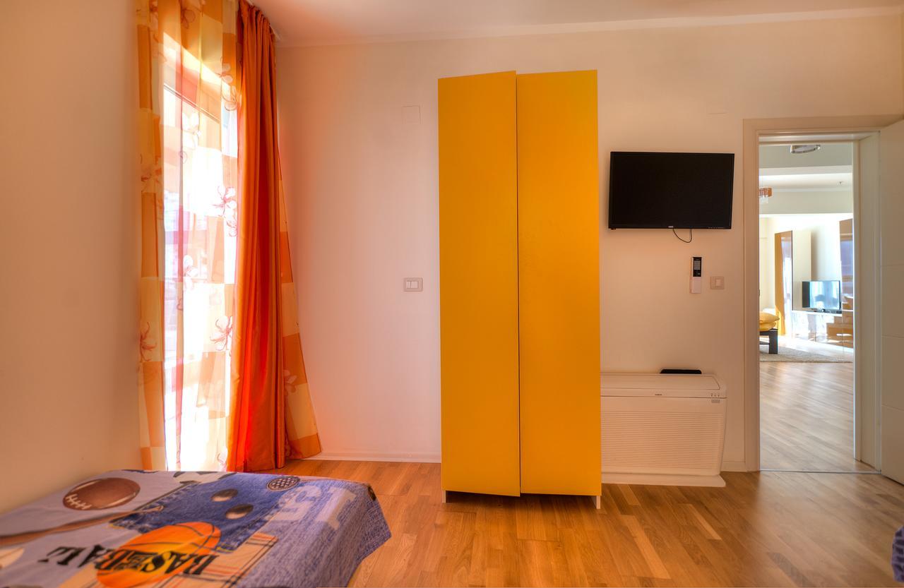 Apartments Harmonia Colours Budva Exteriör bild